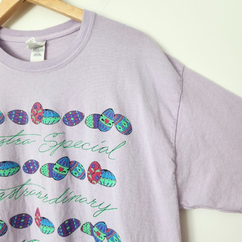 Vintage Easter Egg Graphic Tee Y2K Pastel Purple Gildan Short Sleeve Large - Picture 6 of 13